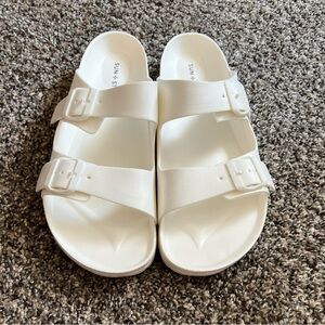 White Sun and Stone Foam Sandals -Women’s Size 12